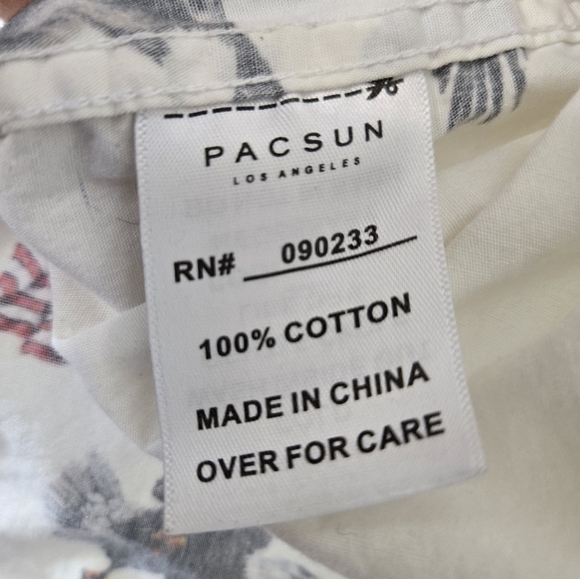 PACSUN Los Angeles Ivory Eagle American Flag Short Sleeve Button Shirt, Small - Picture 6 of 6